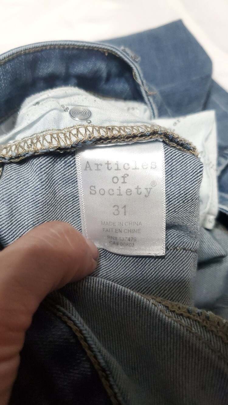 Articles of Society Distressed Skinny Jeans Size 31 - Picture 3 of 6